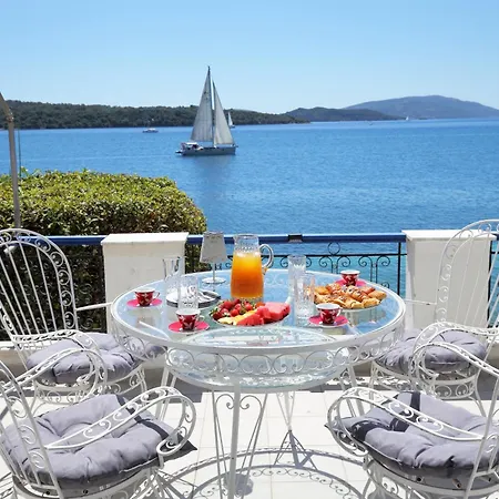 Violeta Lefkada * Nydri (Lefkada)