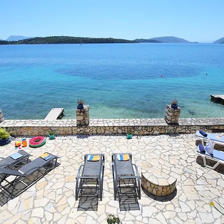Violeta Lefkada *