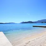 Violeta Lefkada