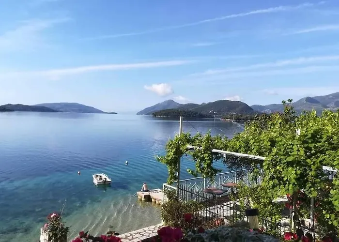 Violeta Lefkada *