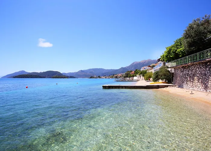 Violeta Lefkada *