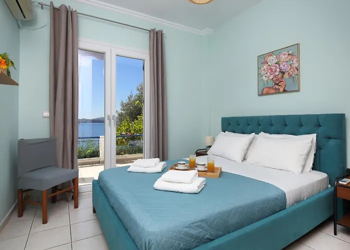 Violeta Lefkada * Nydri (Lefkada)