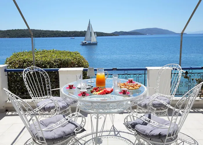 Violeta Lefkada * Nydri (Lefkada)
