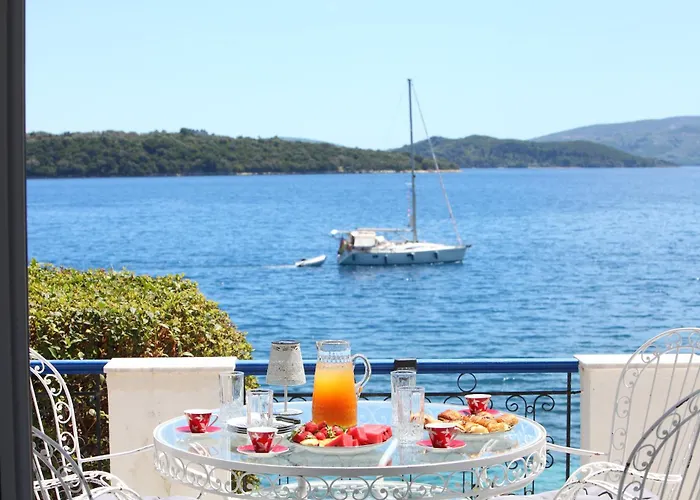 Violeta Lefkada * Nydri (Lefkada)