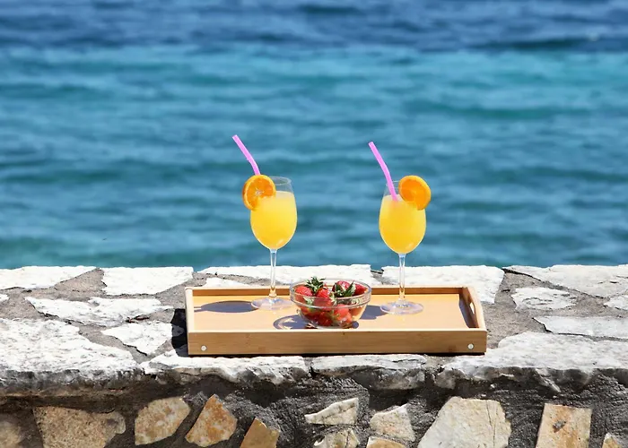 Violeta Lefkada
